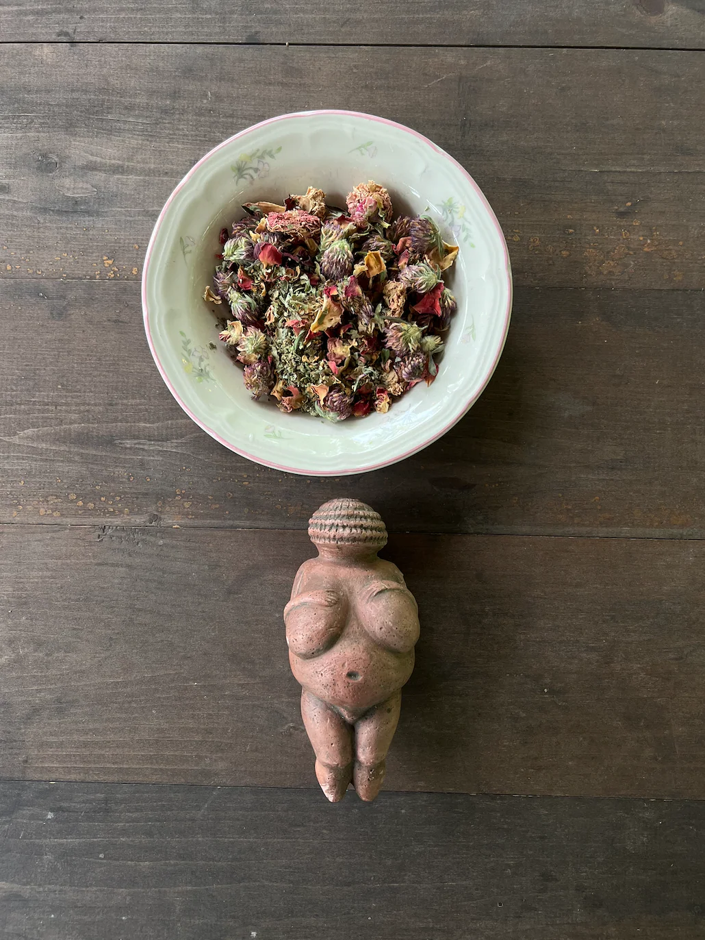 Sculpting the Sacred: Cycle Wisdom + Creative Ritual - Image 2